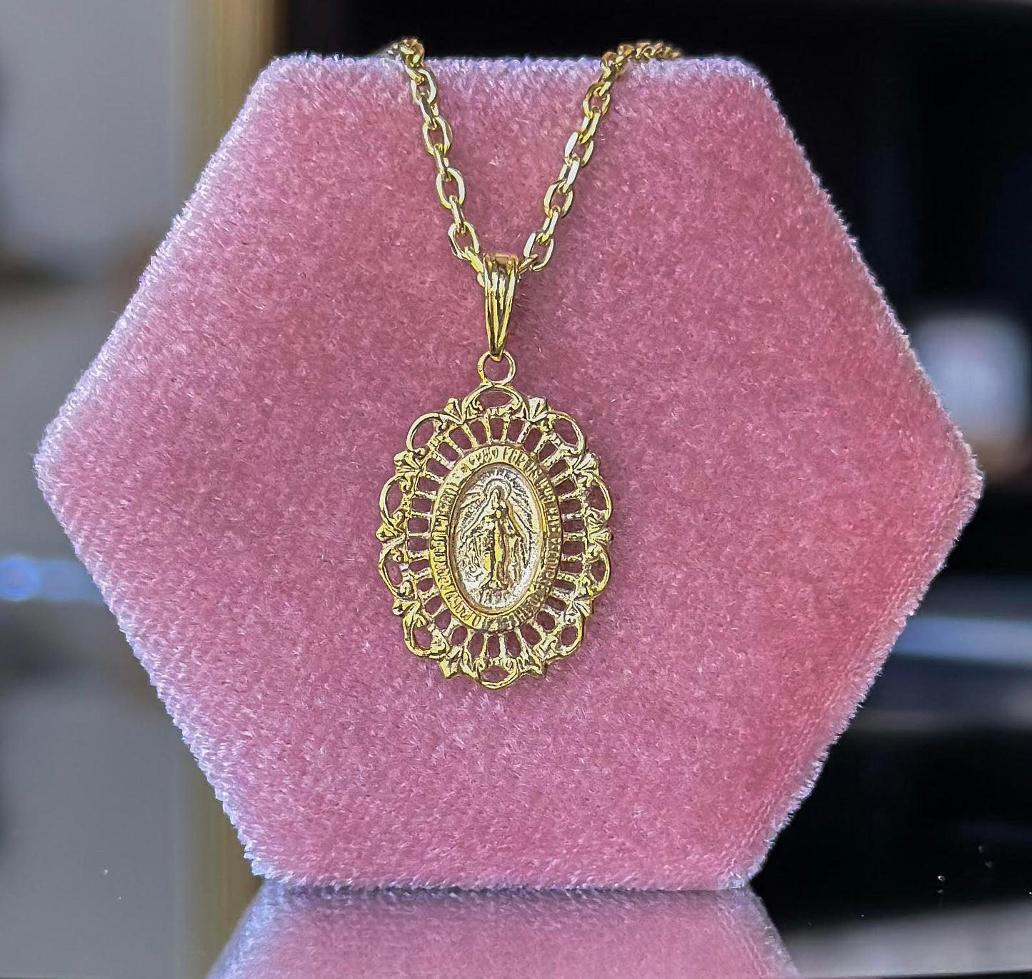 10K Yellow Gold Miraculous Mary Medallion